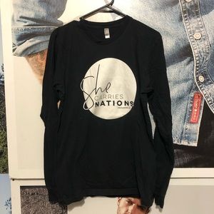 She Carries Nations Proverbs 31 Christian Long Sleeve Size Medium